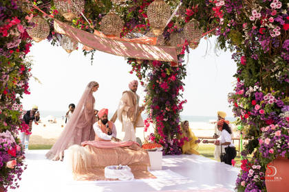 Mandap and Ceiling — Anand Karaj decor — Radisson Blu